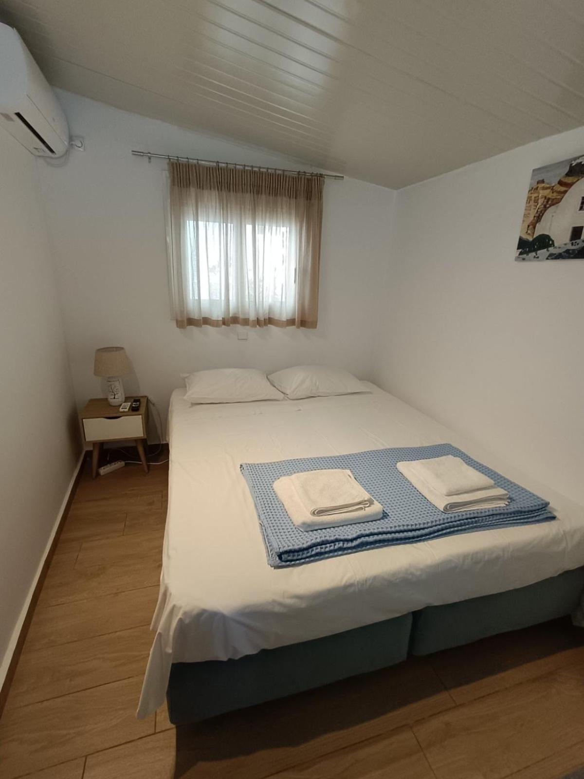 Kalimera Alimos Apartment Aten Exteriör bild